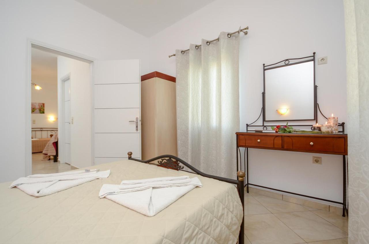 Gaitani apartments plaka naxos Mikri Vigla Bagian luar foto